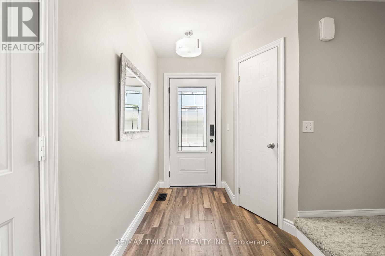 58 Chateau Crescent, Cambridge, Ontario  N3H 5S2 - Photo 5 - X13783800