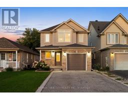 58 CHATEAU CRESCENT, Cambridge, Ontario