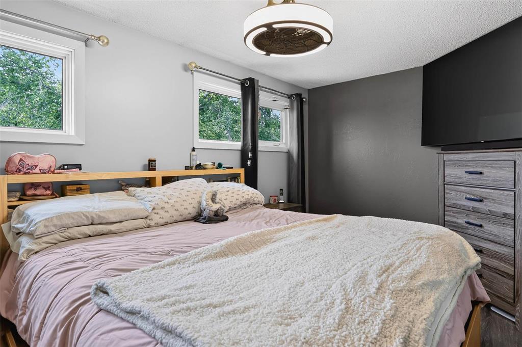 211 Hatcher Road, Winnipeg, Manitoba  R2C 3W6 - Photo 10 - 202622769