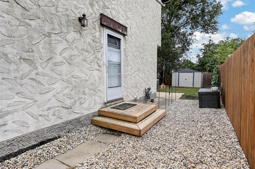 211 Hatcher Road, Winnipeg, Manitoba  R2C 3W6 - Photo 21 - 202622769