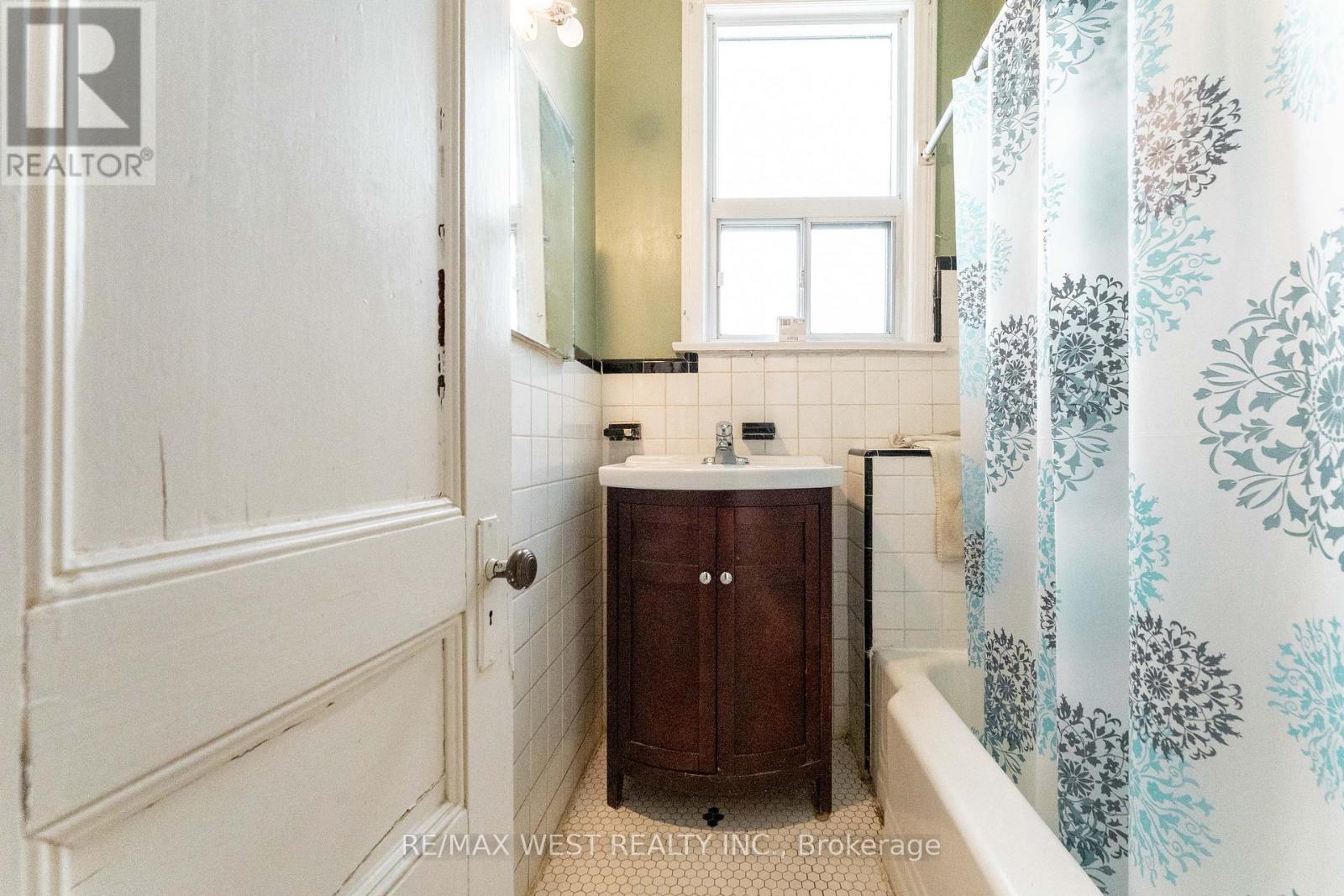 1311 King Street W, Toronto, Ontario  M6K 1G9 - Photo 23 - W13125250