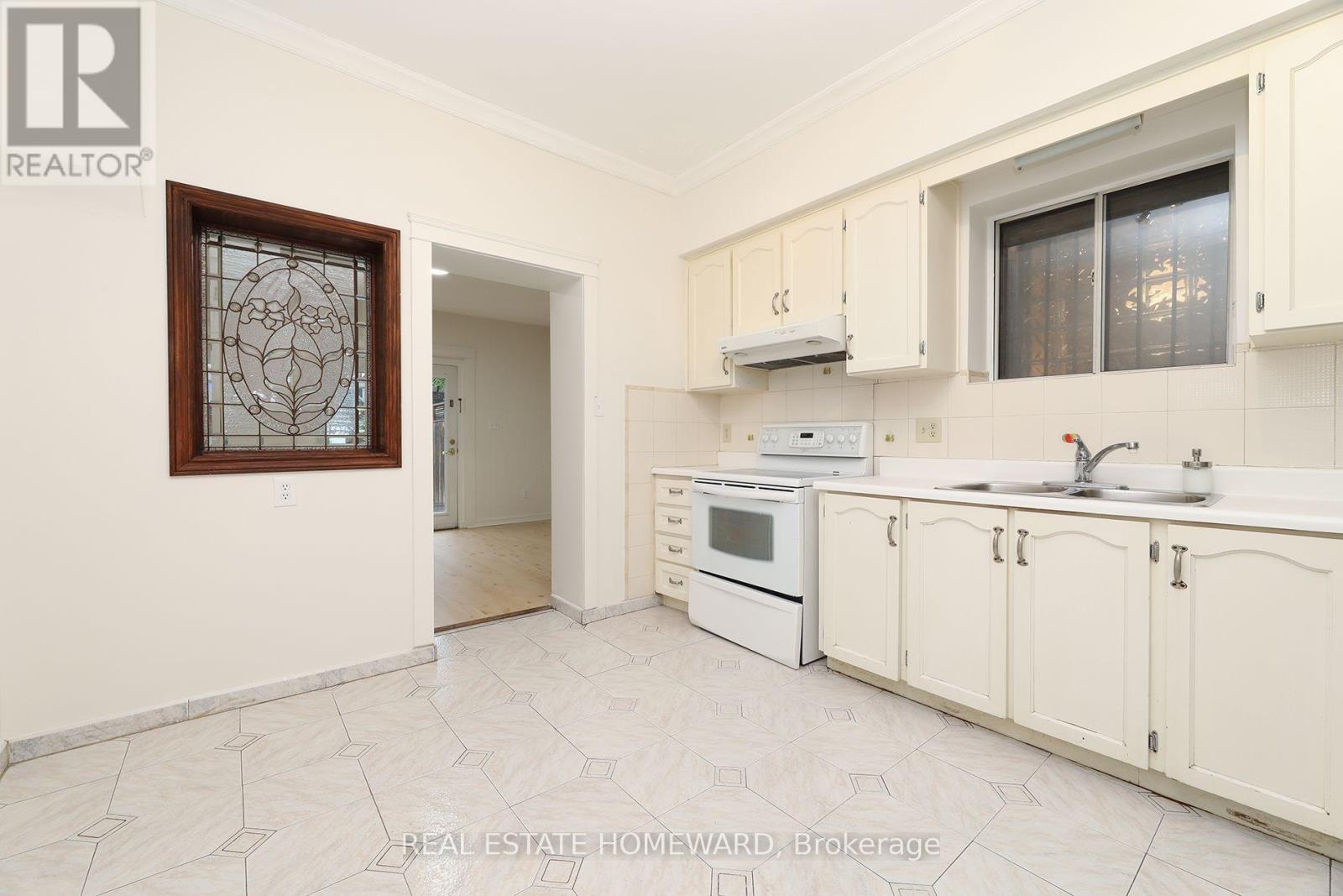 178 Delaware Avenue, Toronto, Ontario  M6H 2T3 - Photo 10 - C13783902