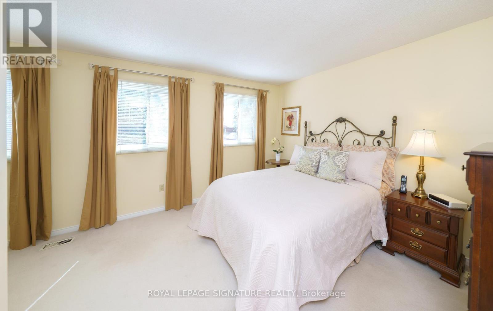12 Manilow Street, Toronto, Ontario  M1W 3R7 - Photo 22 - E13783822
