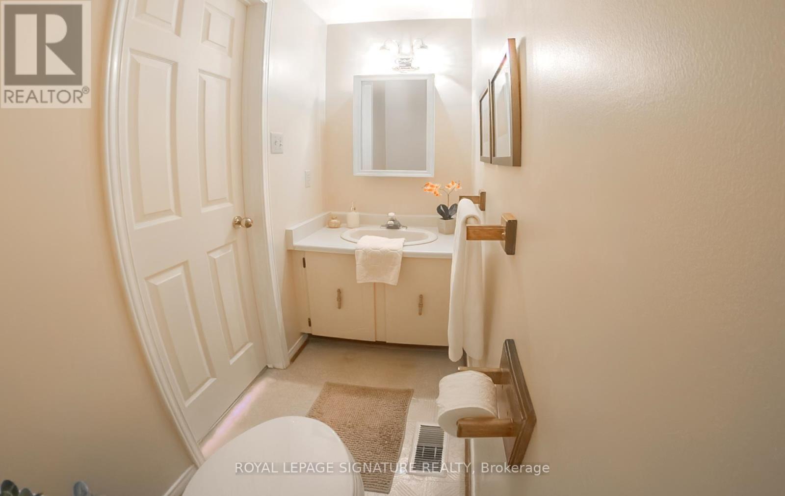 12 Manilow Street, Toronto, Ontario  M1W 3R7 - Photo 25 - E13783822