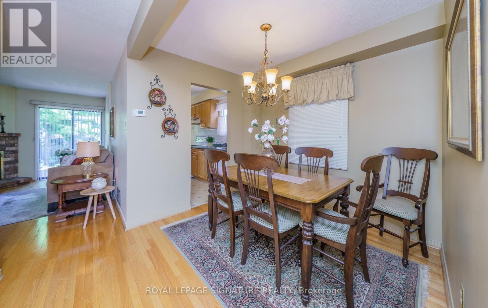 12 Manilow Street, Toronto, Ontario  M1W 3R7 - Photo 8 - E13783822