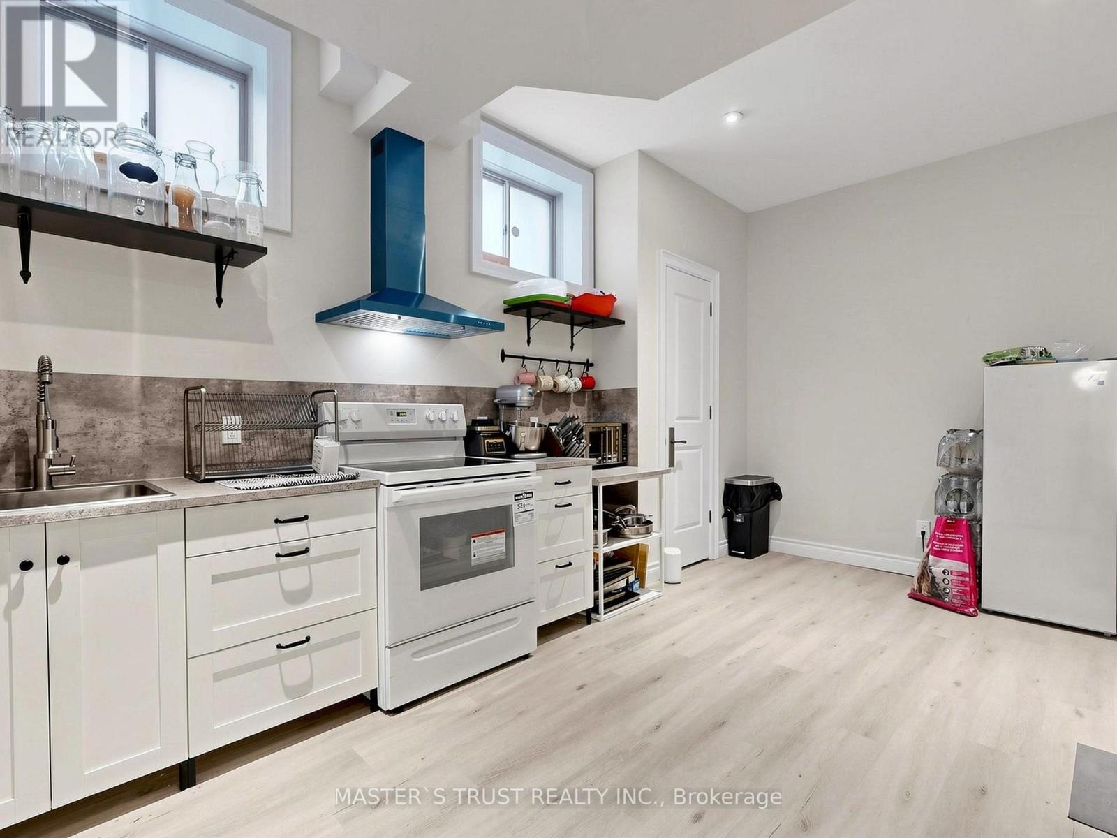 61 Grange Drive, Richmond Hill, Ontario  L4E 1E2 - Photo 48 - N13783840