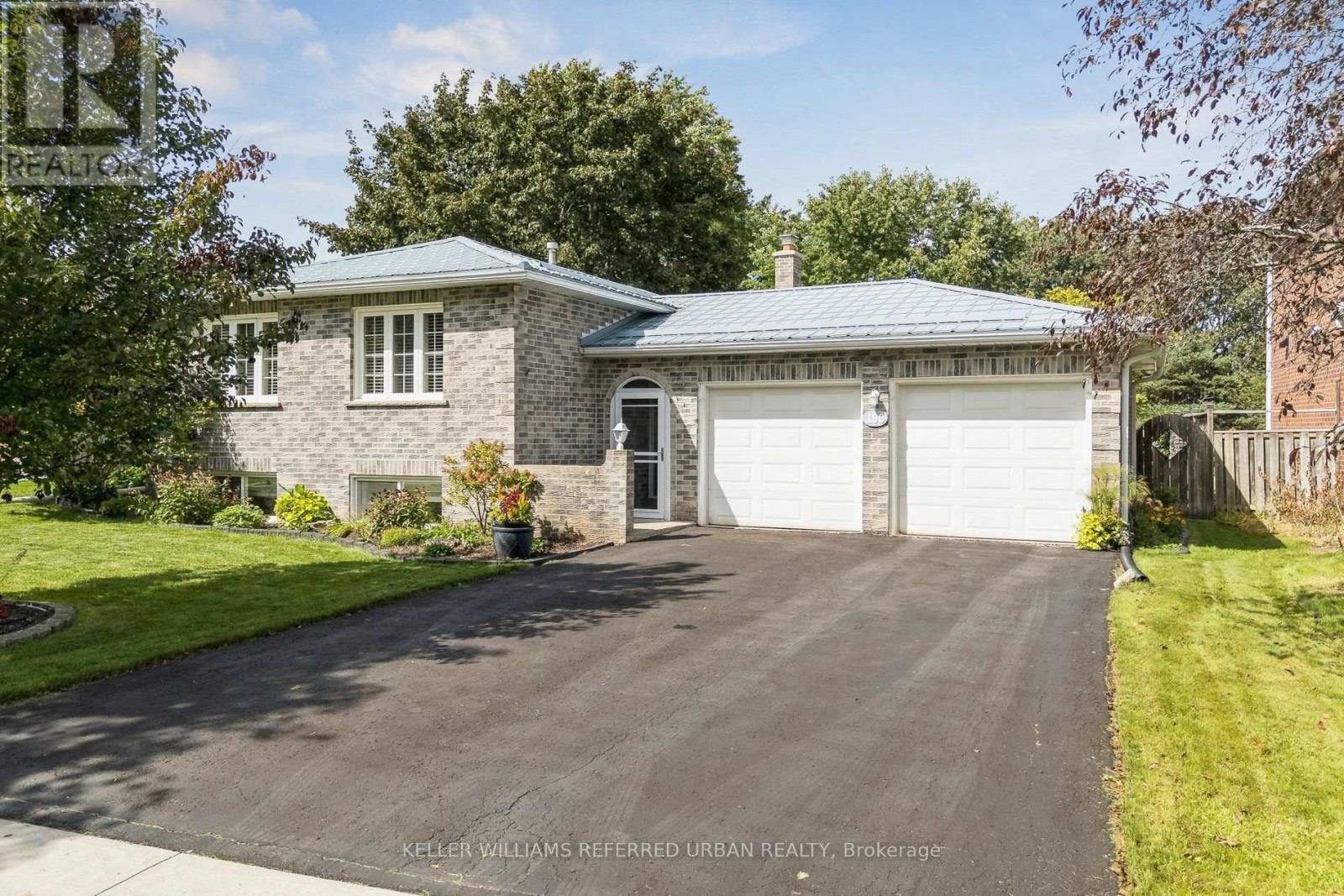 190 HILLTOP DRIVE, East Gwillimbury, Ontario