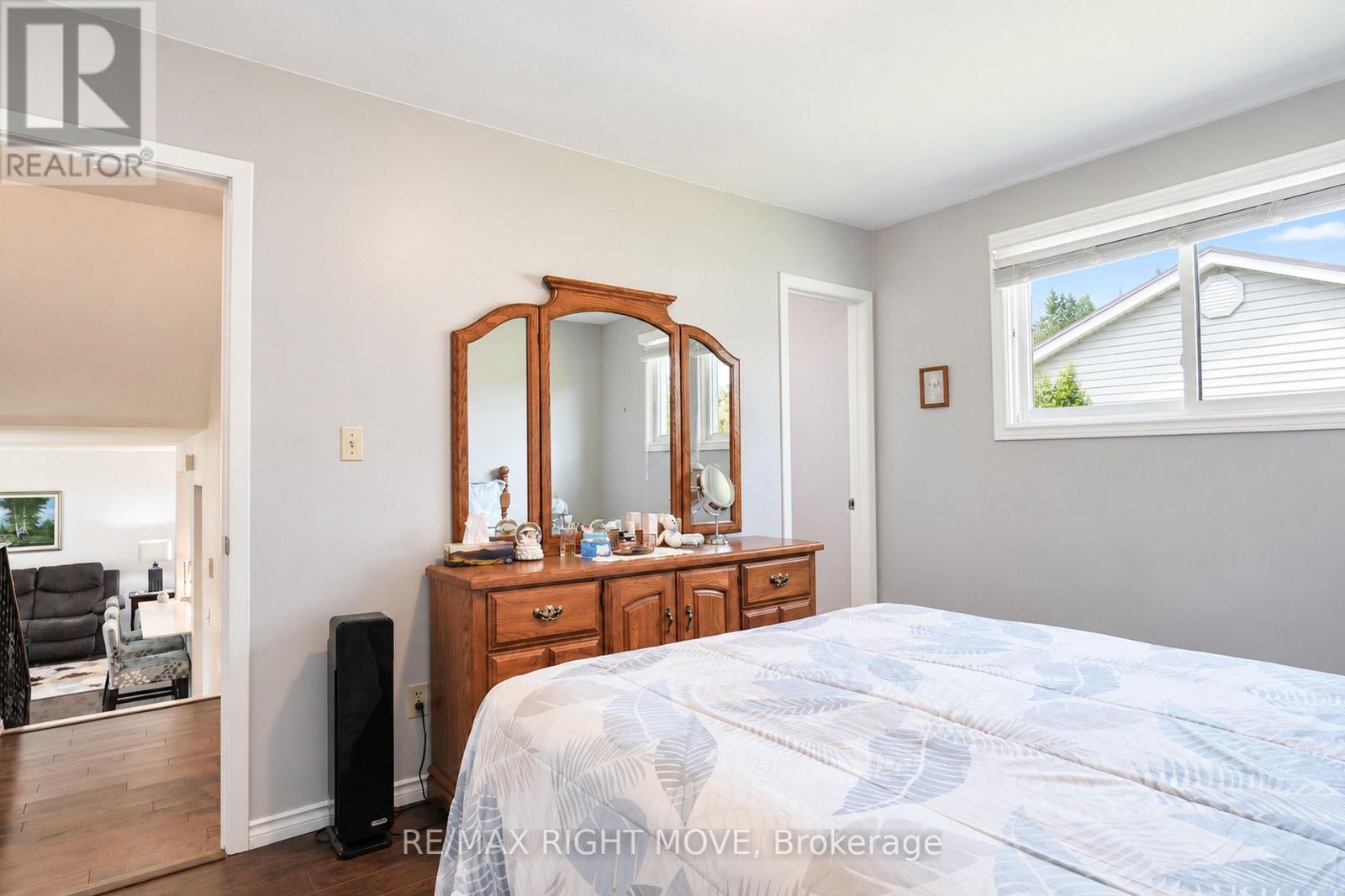 3 Lawson Avenue, Orillia, Ontario  L3V 3V5 - Photo 14 - S13783890