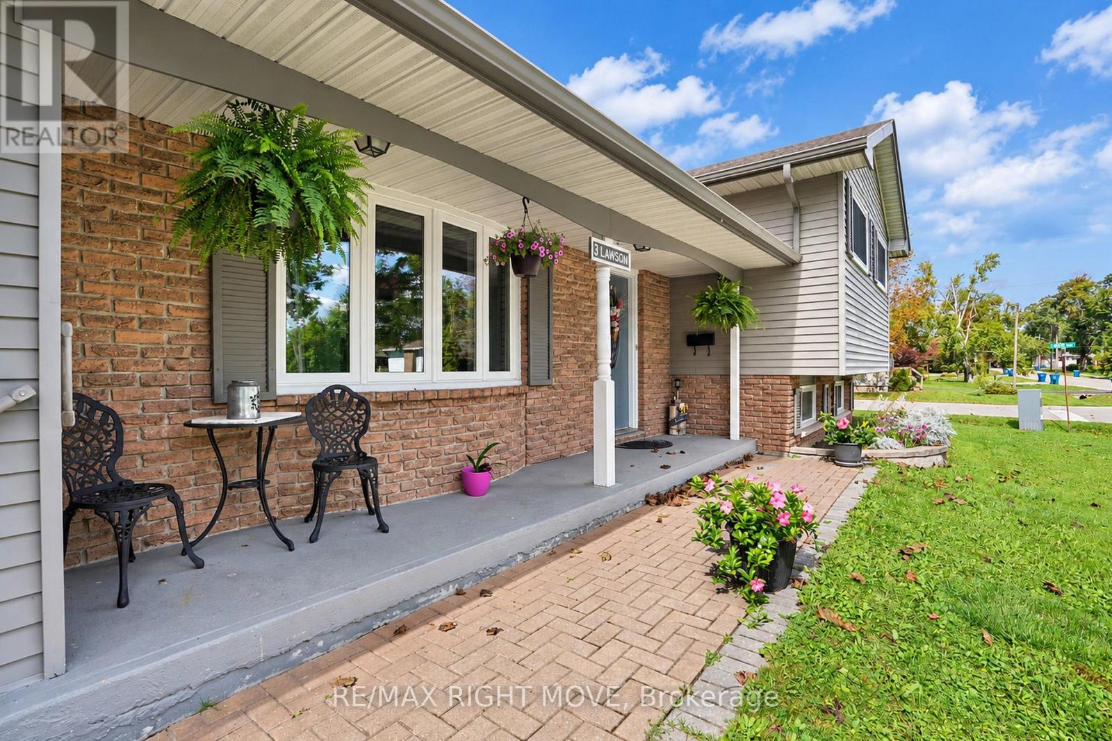 3 Lawson Avenue, Orillia, Ontario  L3V 3V5 - Photo 24 - S13783890