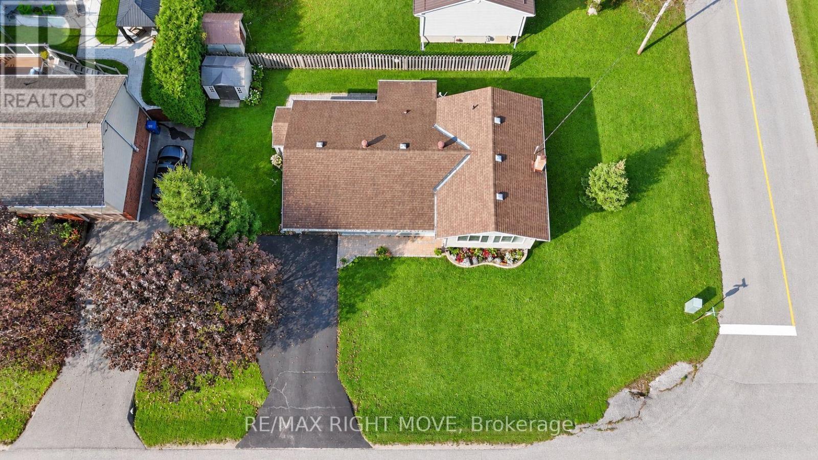 3 Lawson Avenue, Orillia, Ontario  L3V 3V5 - Photo 27 - S13783890