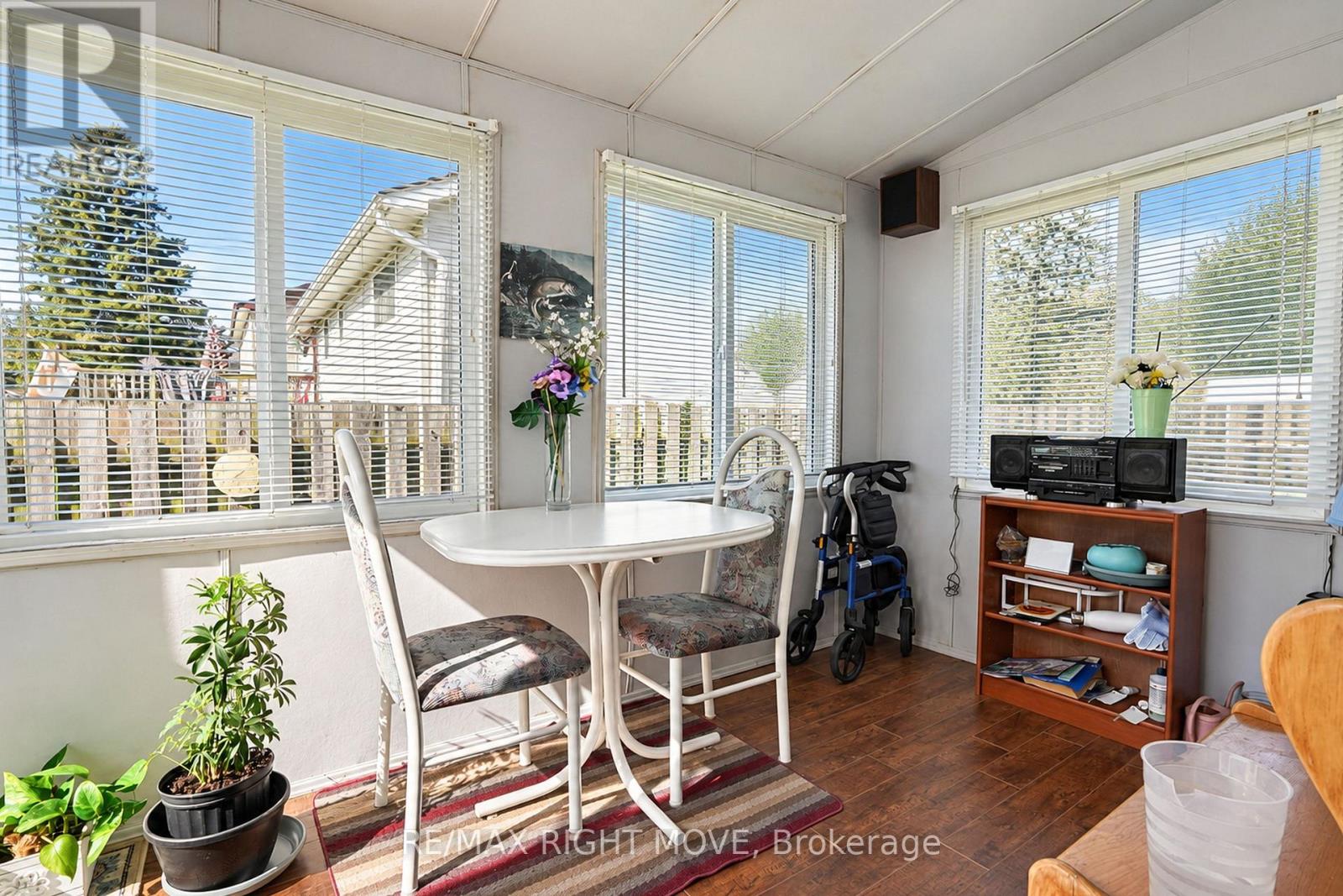 3 Lawson Avenue, Orillia, Ontario  L3V 3V5 - Photo 8 - S13783890