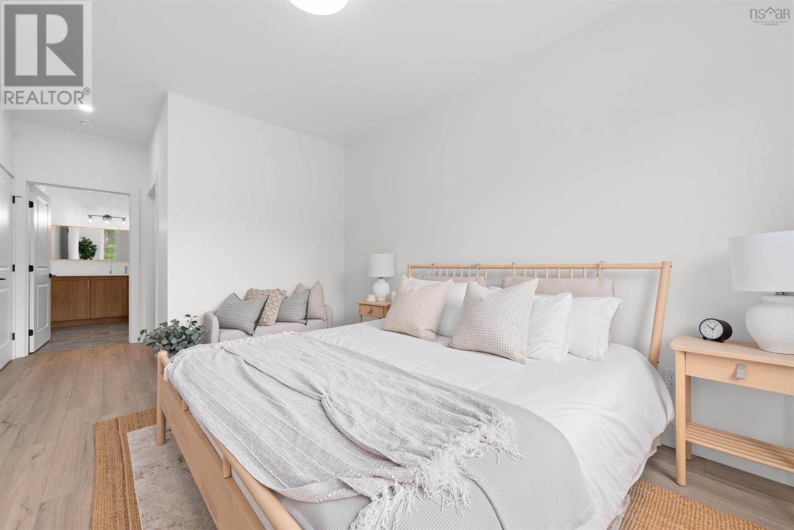 21 Seyval Drive photo 13