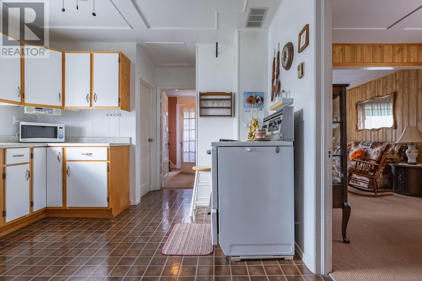 5 Tavenors Lane, Corner Brook — photo 4