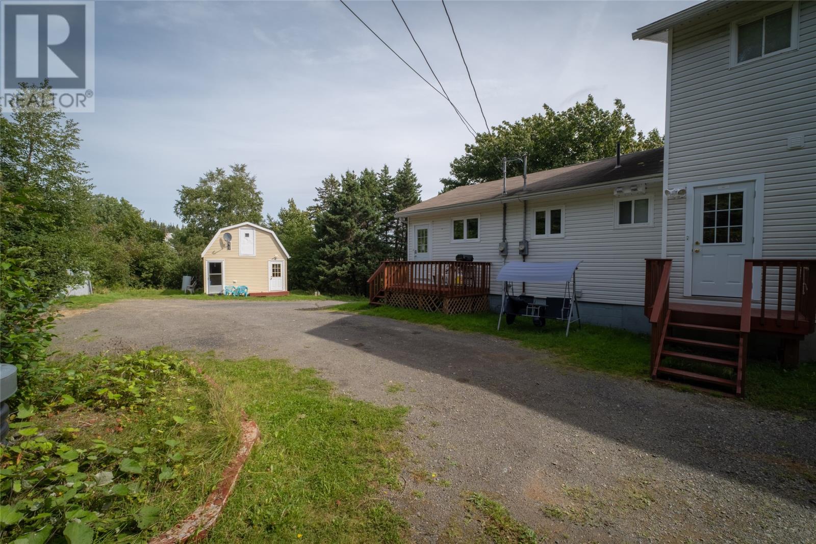 33 Harbour Drive, Hillview — photo 36
