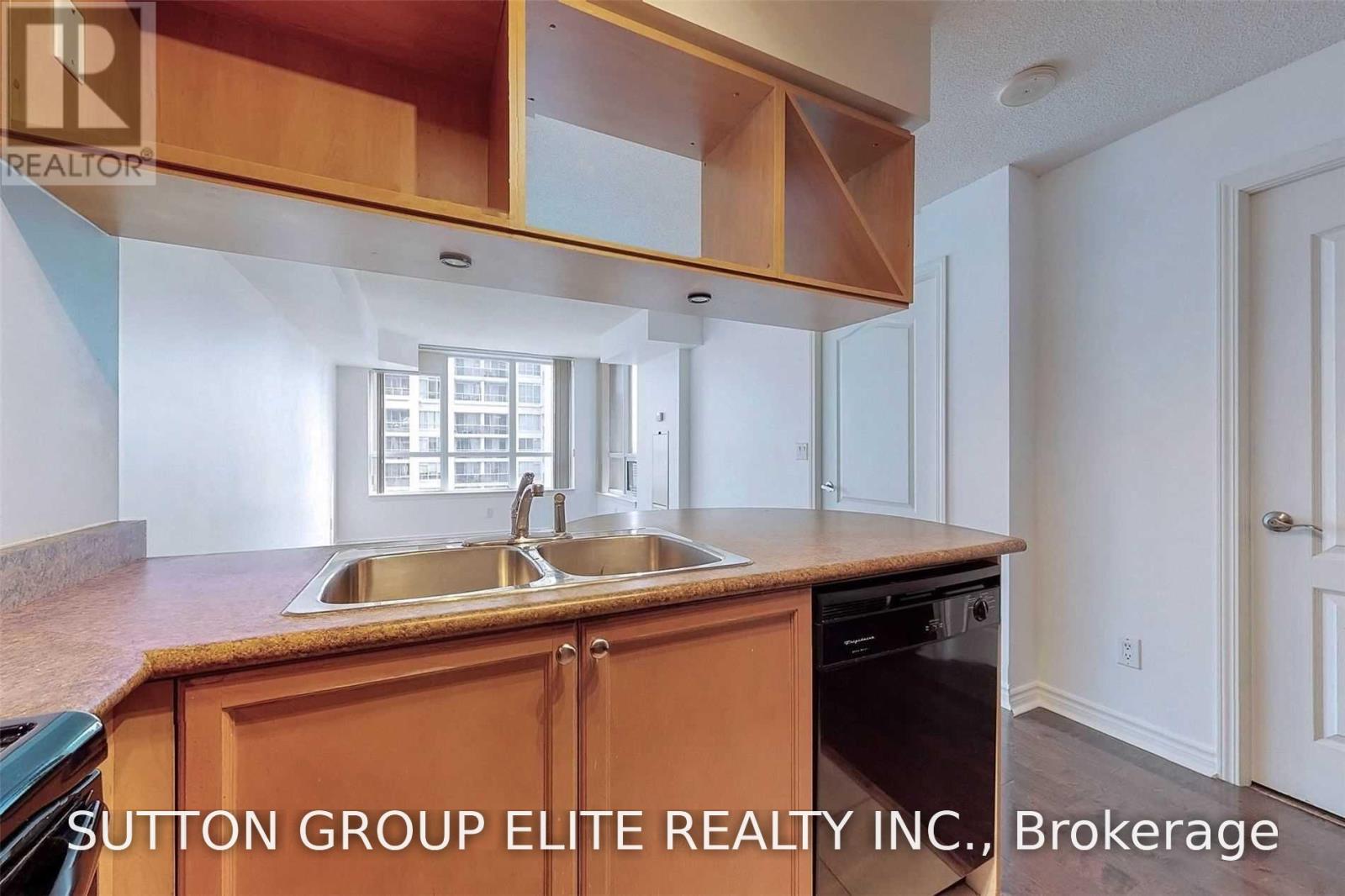 2412 - 4090 Living Arts Drive, Mississauga, Ontario L5B 4M8 - Photo 11 - W13783828