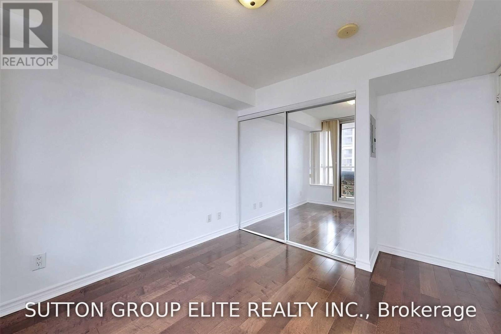 2412 - 4090 Living Arts Drive, Mississauga, Ontario L5B 4M8 - Photo 14 - W13783828