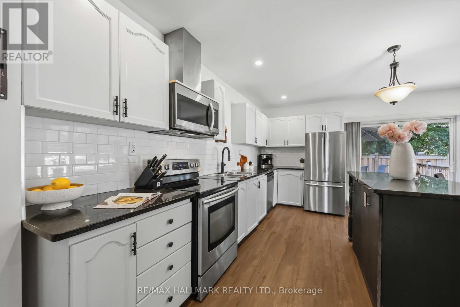 44 Holley Avenue, Toronto, Ontario  M9N 2C5 - Photo 10 - W13783830