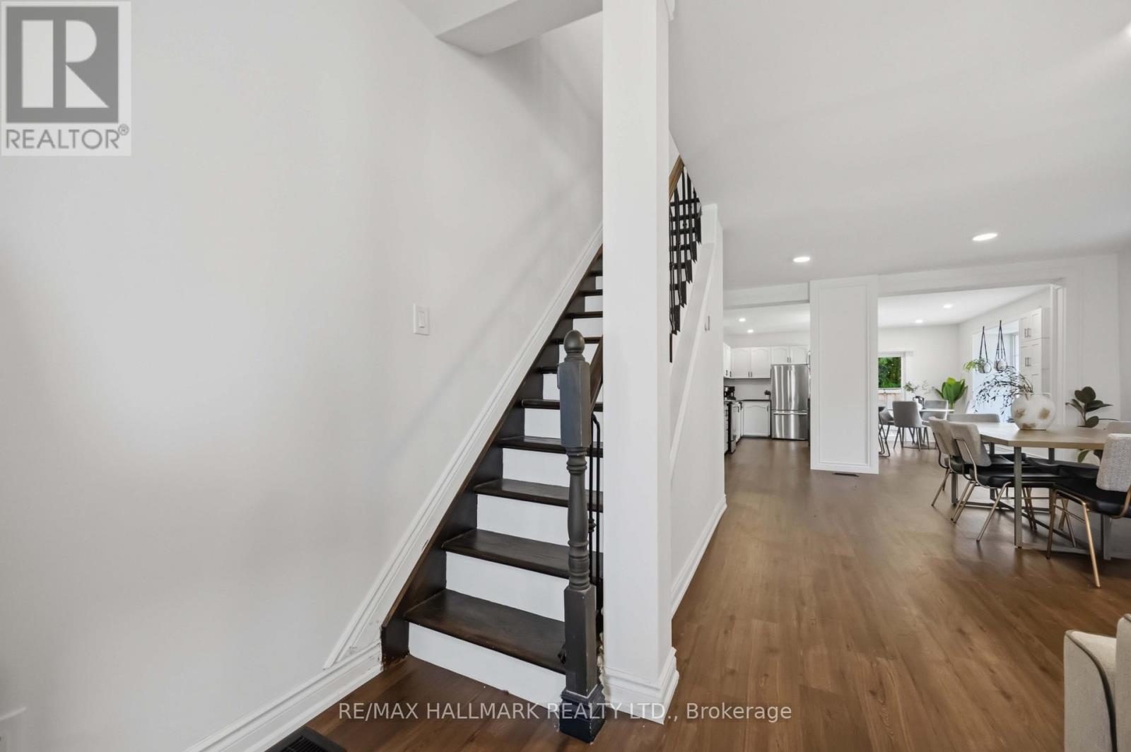 44 Holley Avenue, Toronto, Ontario  M9N 2C5 - Photo 15 - W13783830