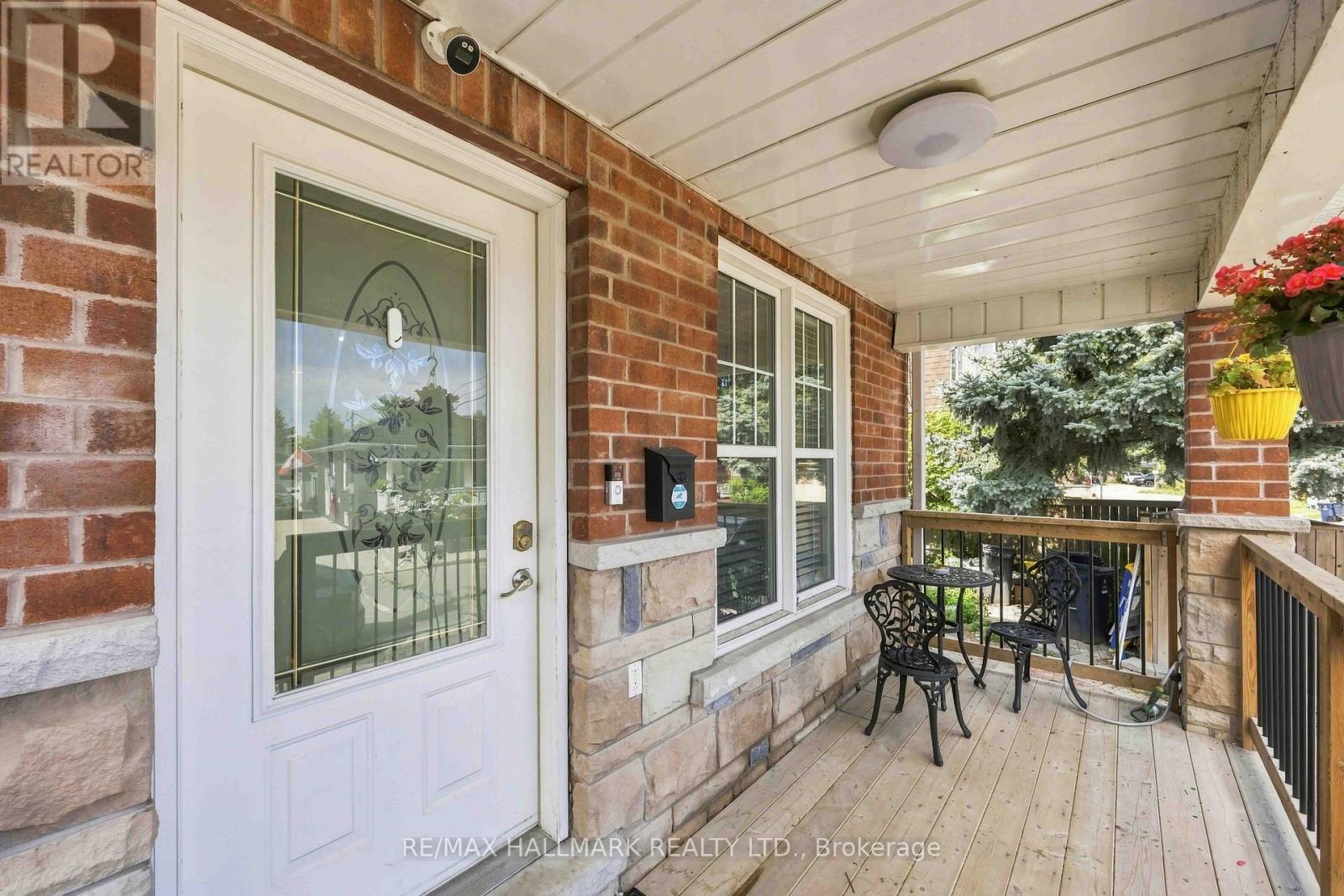 44 Holley Avenue, Toronto, Ontario  M9N 2C5 - Photo 2 - W13783830