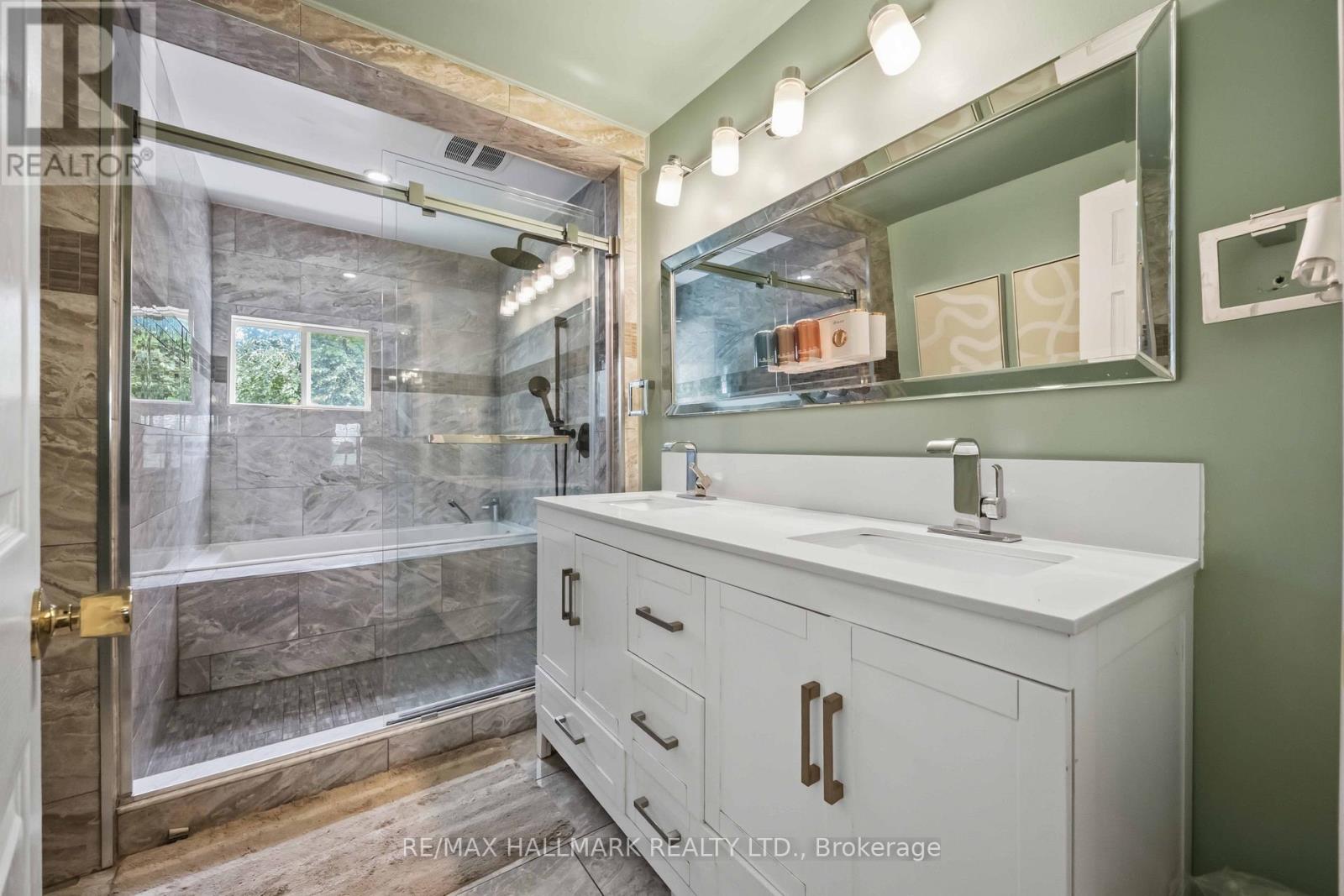 44 Holley Avenue, Toronto, Ontario  M9N 2C5 - Photo 23 - W13783830