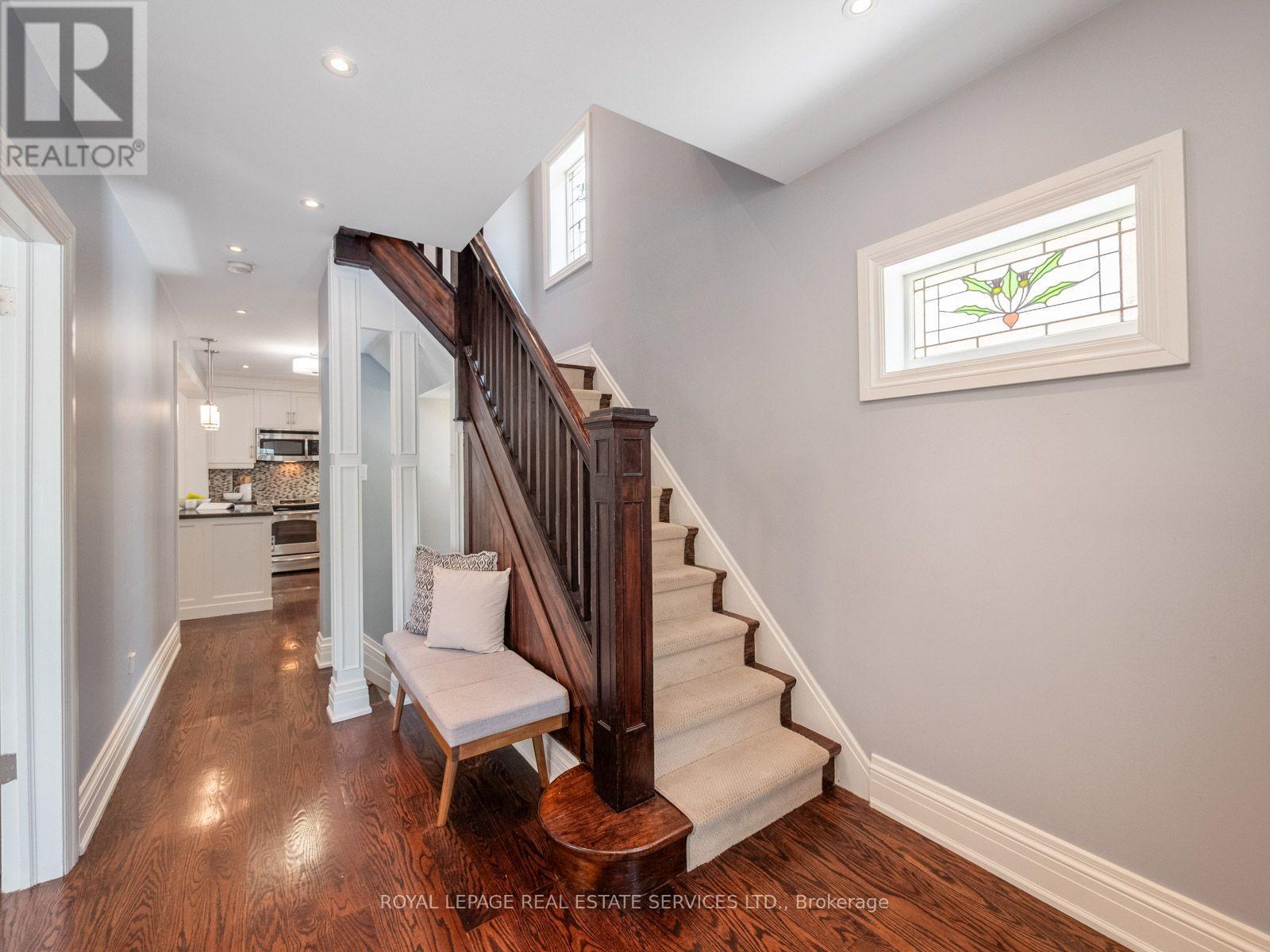 10 Elora Road, Toronto, Ontario  M6P 3H6 - Photo 19 - W13783832