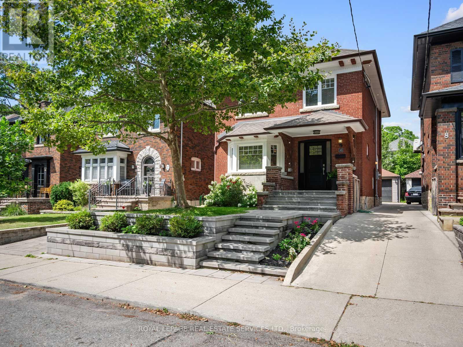 10 Elora Road, Toronto, Ontario  M6P 3H6 - Photo 2 - W13783832