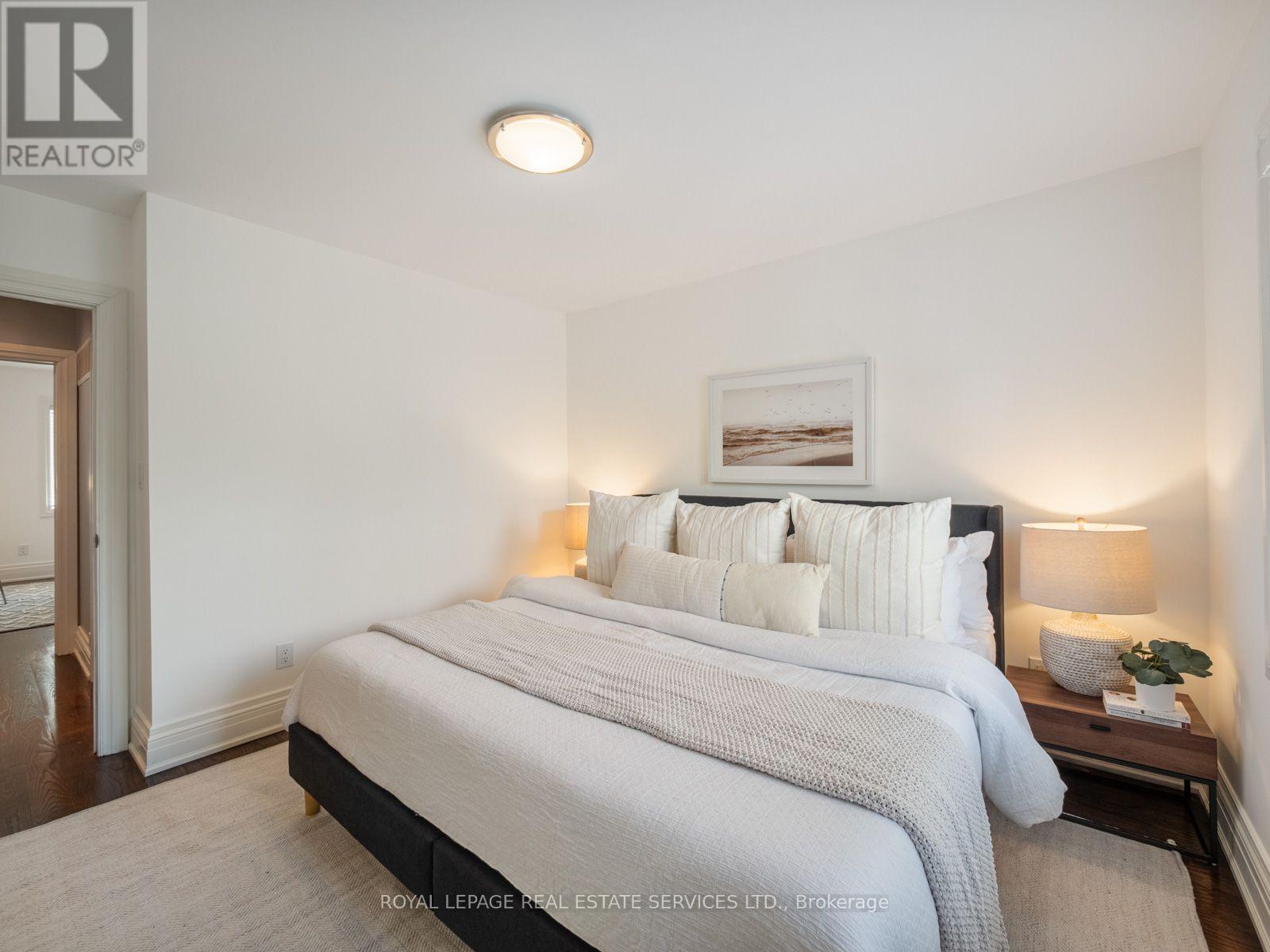 10 Elora Road, Toronto, Ontario  M6P 3H6 - Photo 21 - W13783832
