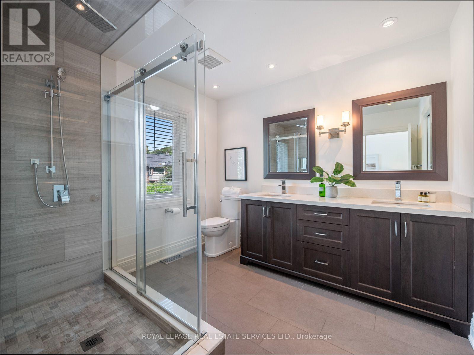 10 Elora Road, Toronto, Ontario  M6P 3H6 - Photo 22 - W13783832
