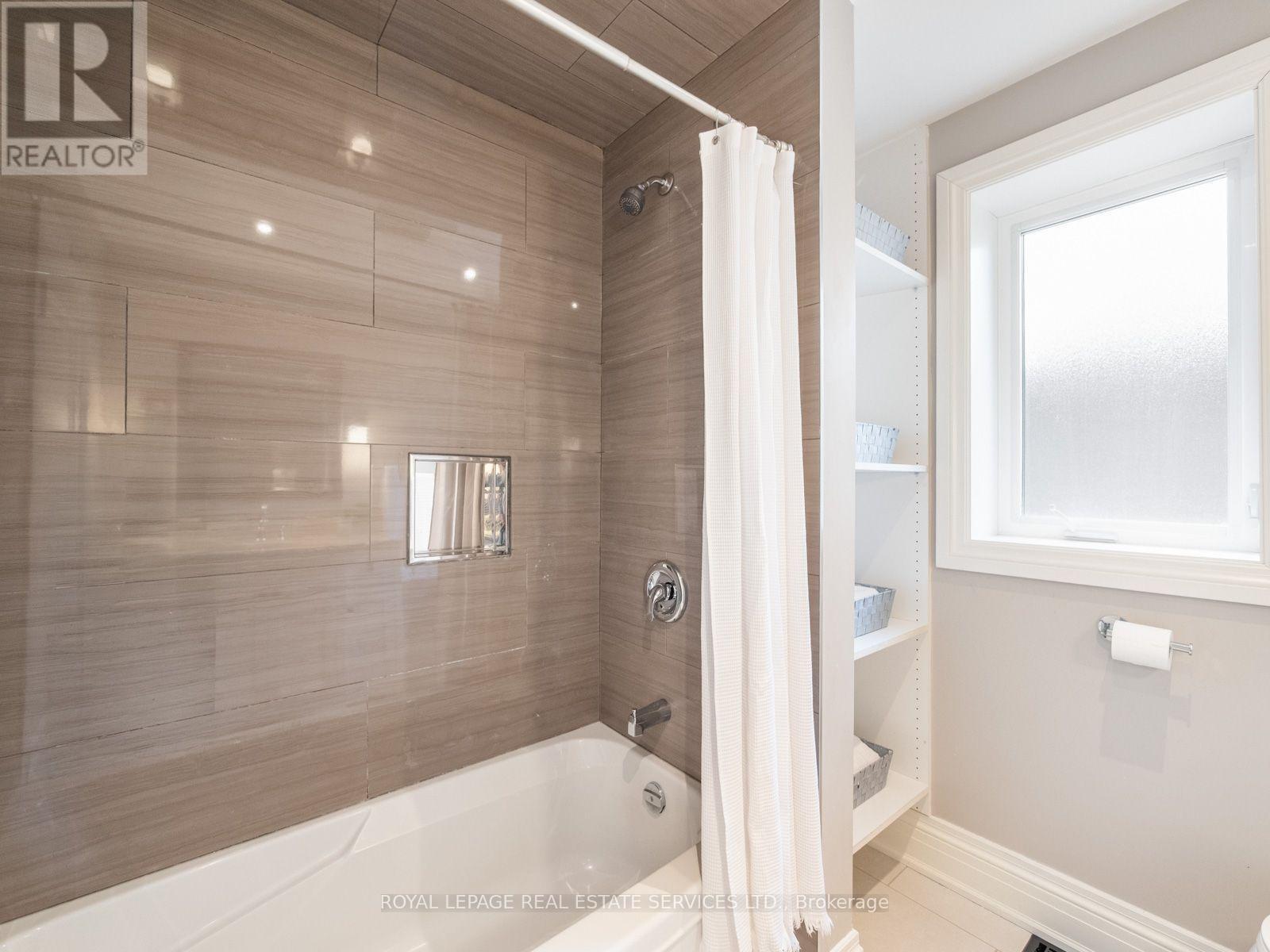10 Elora Road, Toronto, Ontario  M6P 3H6 - Photo 27 - W13783832