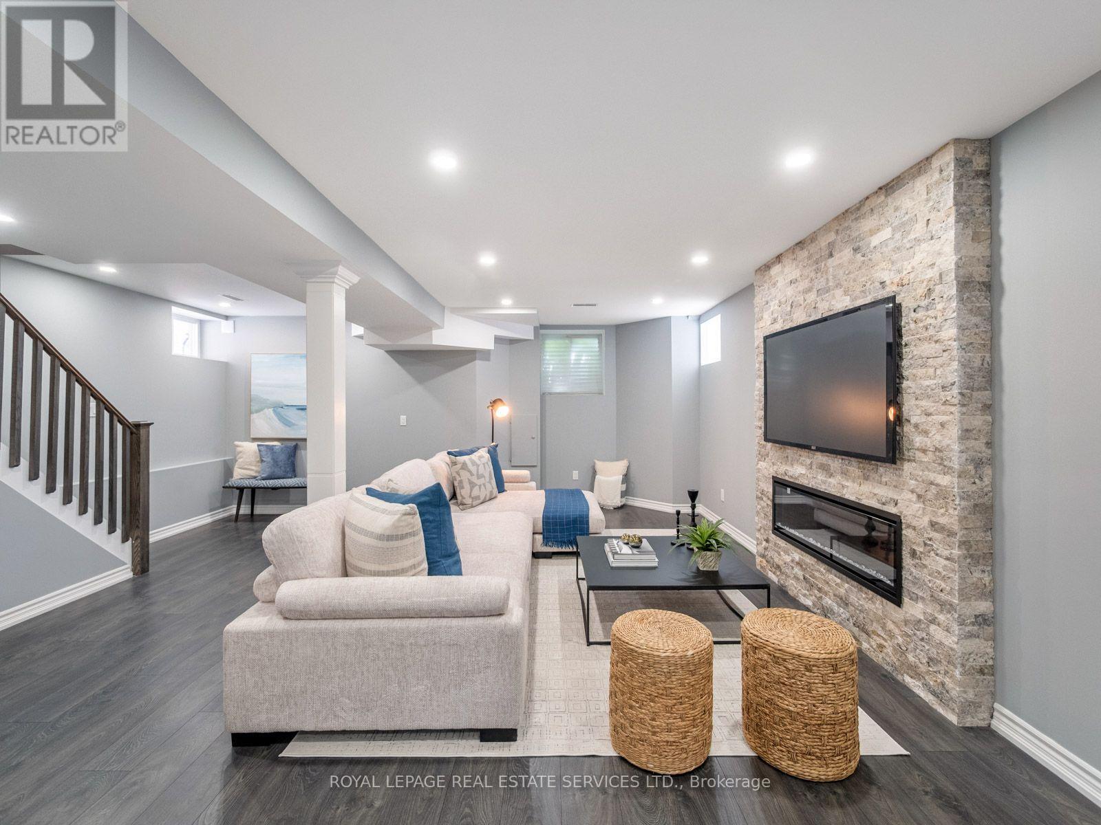 10 Elora Road, Toronto, Ontario  M6P 3H6 - Photo 28 - W13783832