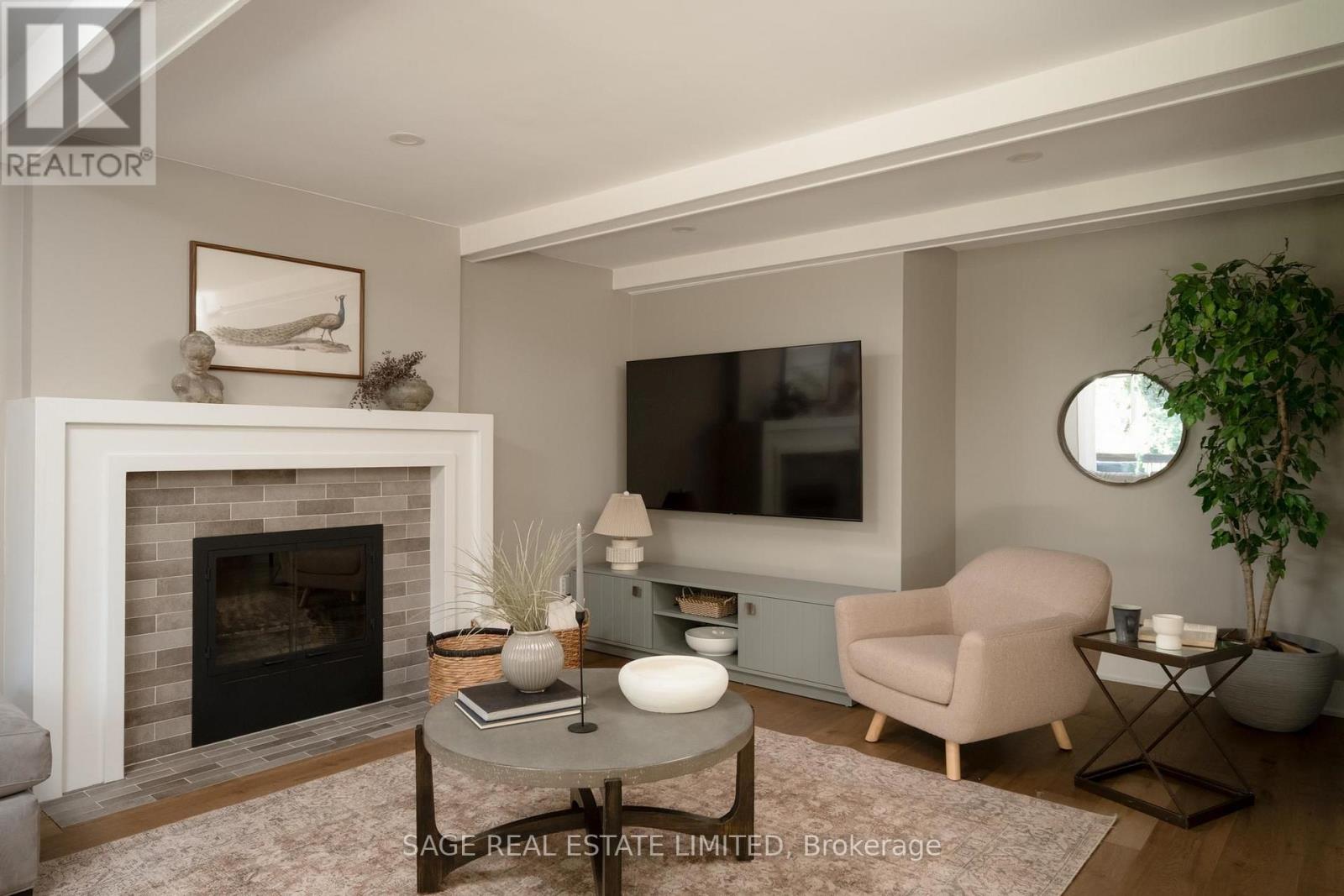 1819 Friar Tuck Court, Mississauga, Ontario  L5K 2L4 - Photo 17 - W13783874