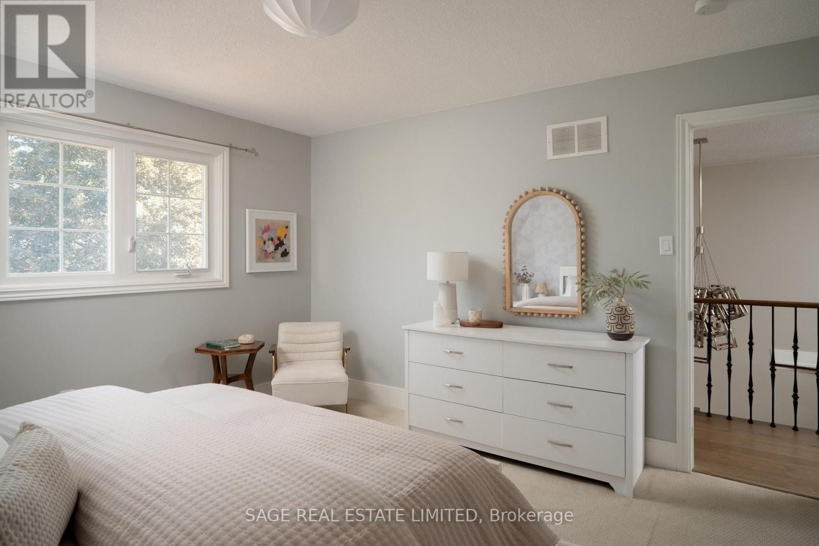 1819 Friar Tuck Court, Mississauga, Ontario  L5K 2L4 - Photo 29 - W13783874