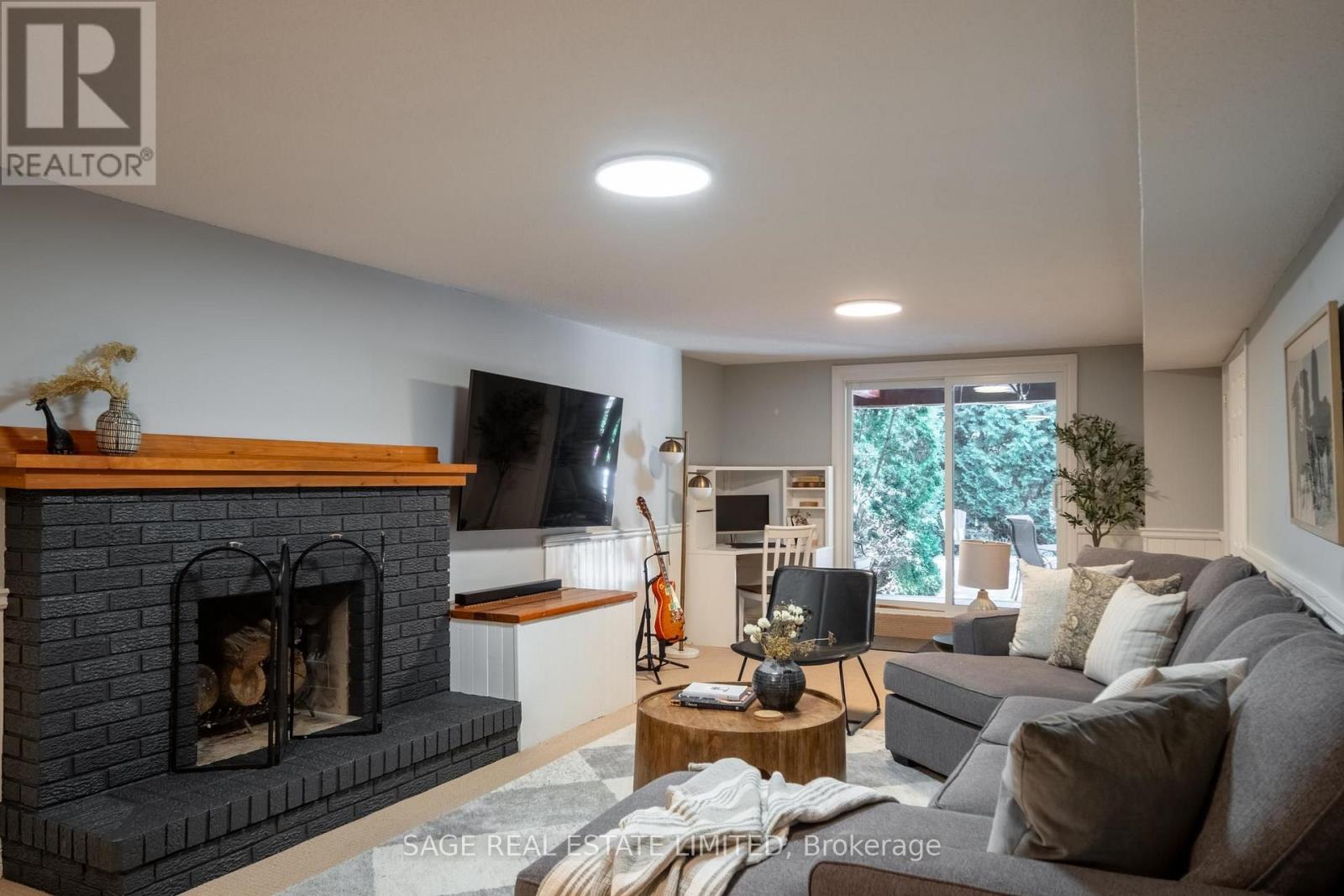 1819 Friar Tuck Court, Mississauga, Ontario  L5K 2L4 - Photo 39 - W13783874