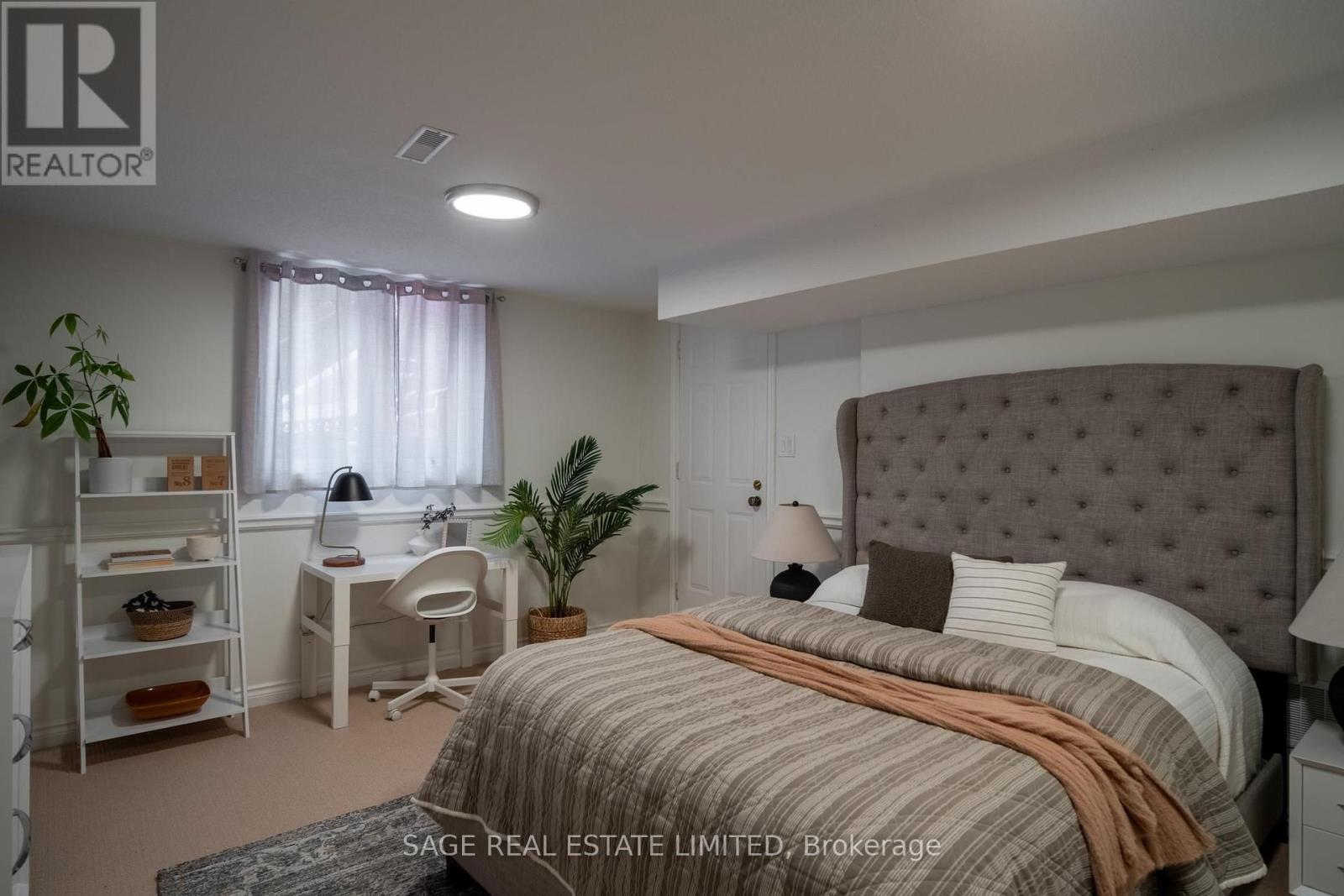 1819 Friar Tuck Court, Mississauga, Ontario  L5K 2L4 - Photo 41 - W13783874