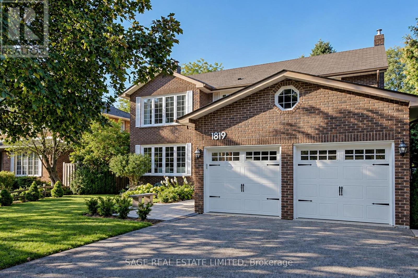 1819 Friar Tuck Court, Mississauga, Ontario  L5K 2L4 - Photo 50 - W13783874
