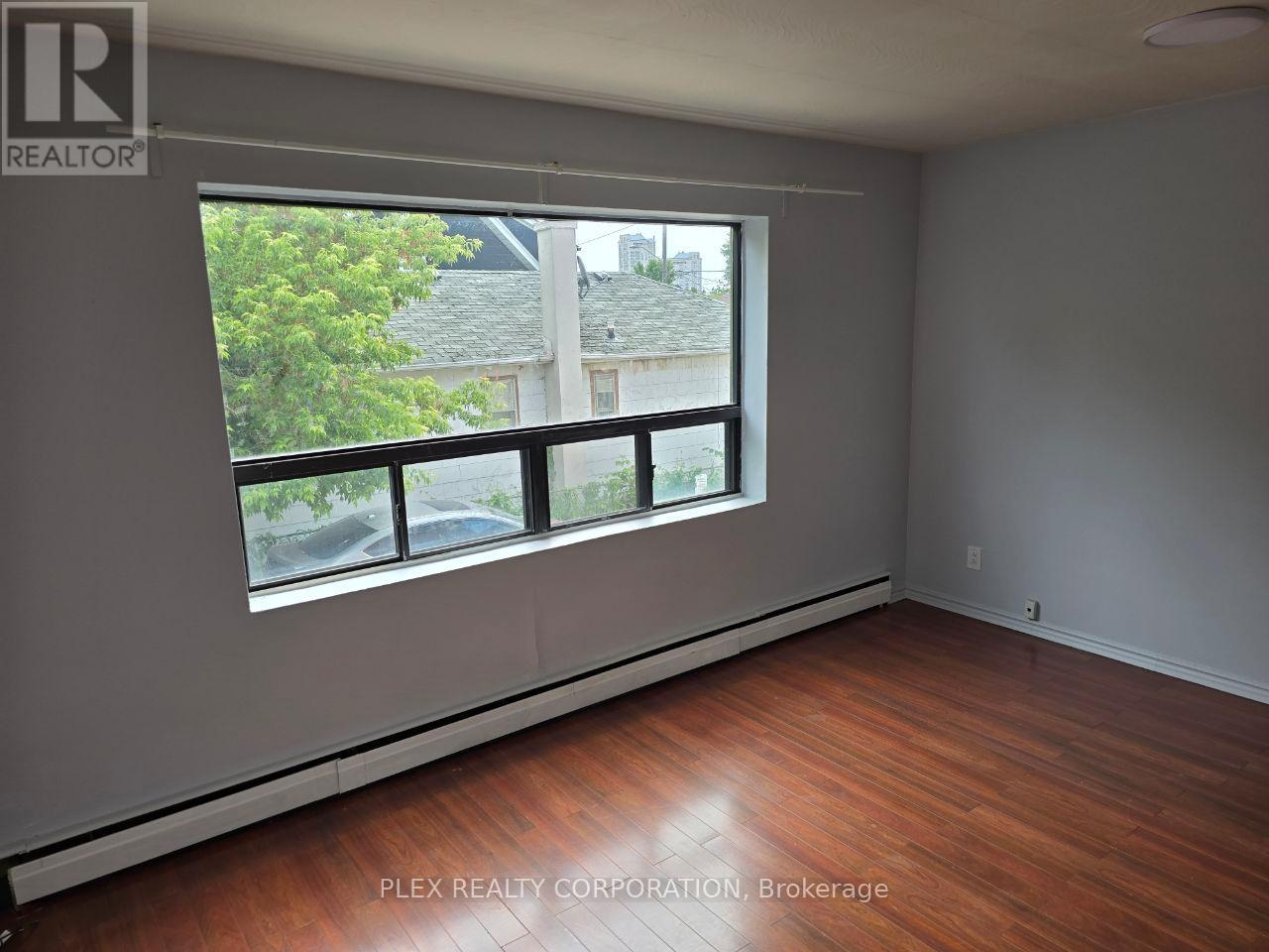 2 - 25a Milton Street, Toronto, Ontario  M8Y 2X7 - Photo 3 - W13783882