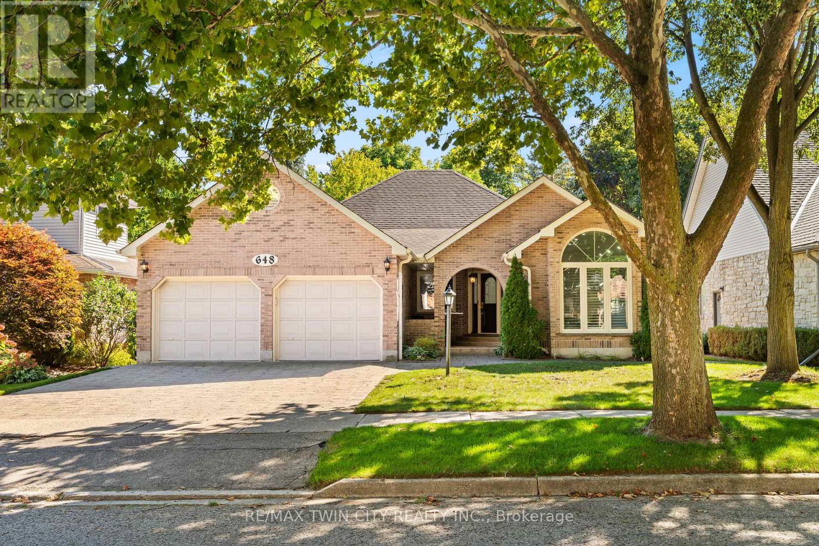 648 BAYHAMPTON CRESCENT, Waterloo, Ontario