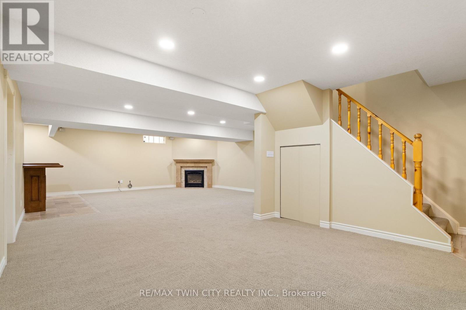648 Bayhampton Crescent, Waterloo, Ontario N2K 3P1 - Photo 33 - X13783818