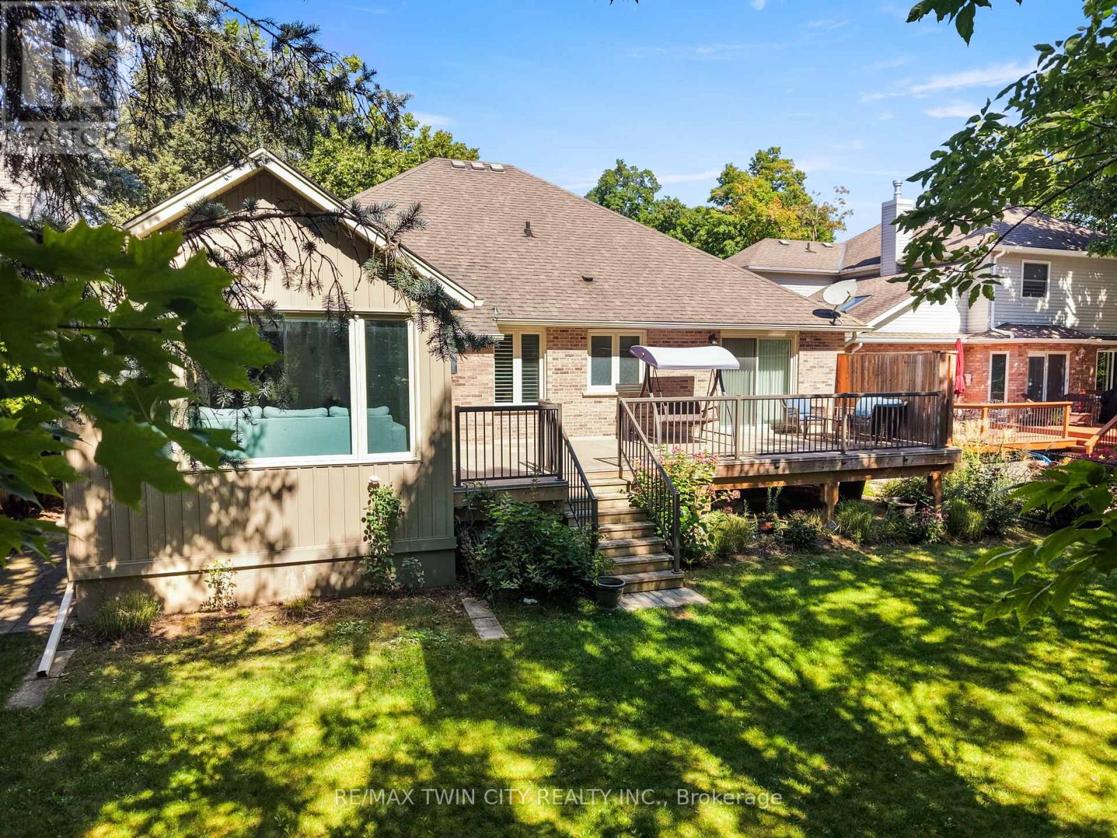 648 Bayhampton Crescent, Waterloo, Ontario N2K 3P1 - Photo 45 - X13783818