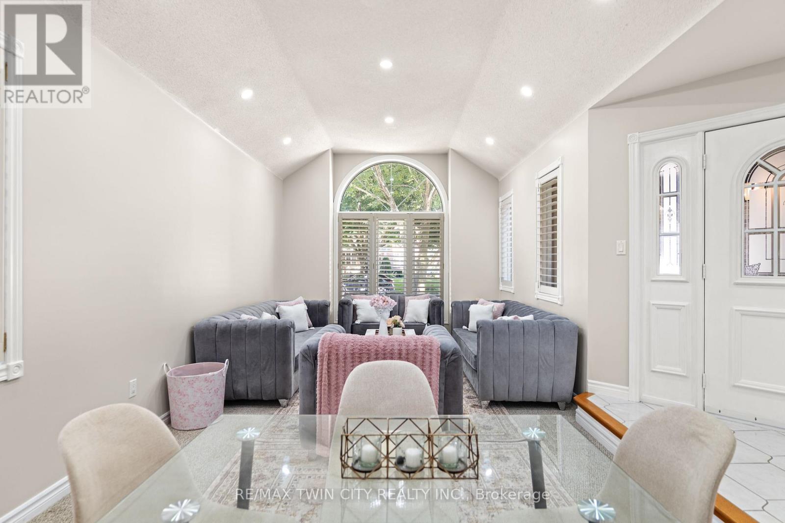 648 Bayhampton Crescent, Waterloo, Ontario N2K 3P1 - Photo 8 - X13783818