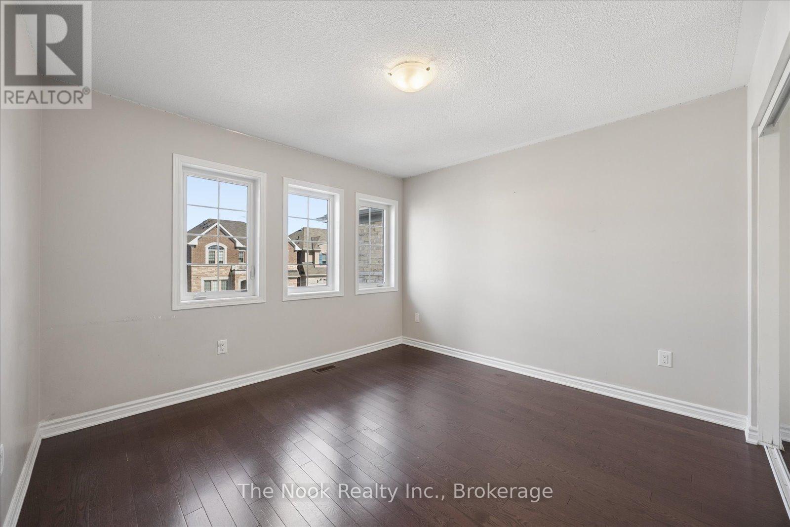 60 Westfield Drive, Whitby, Ontario  L1P 0E9 - Photo 14 - E13779512