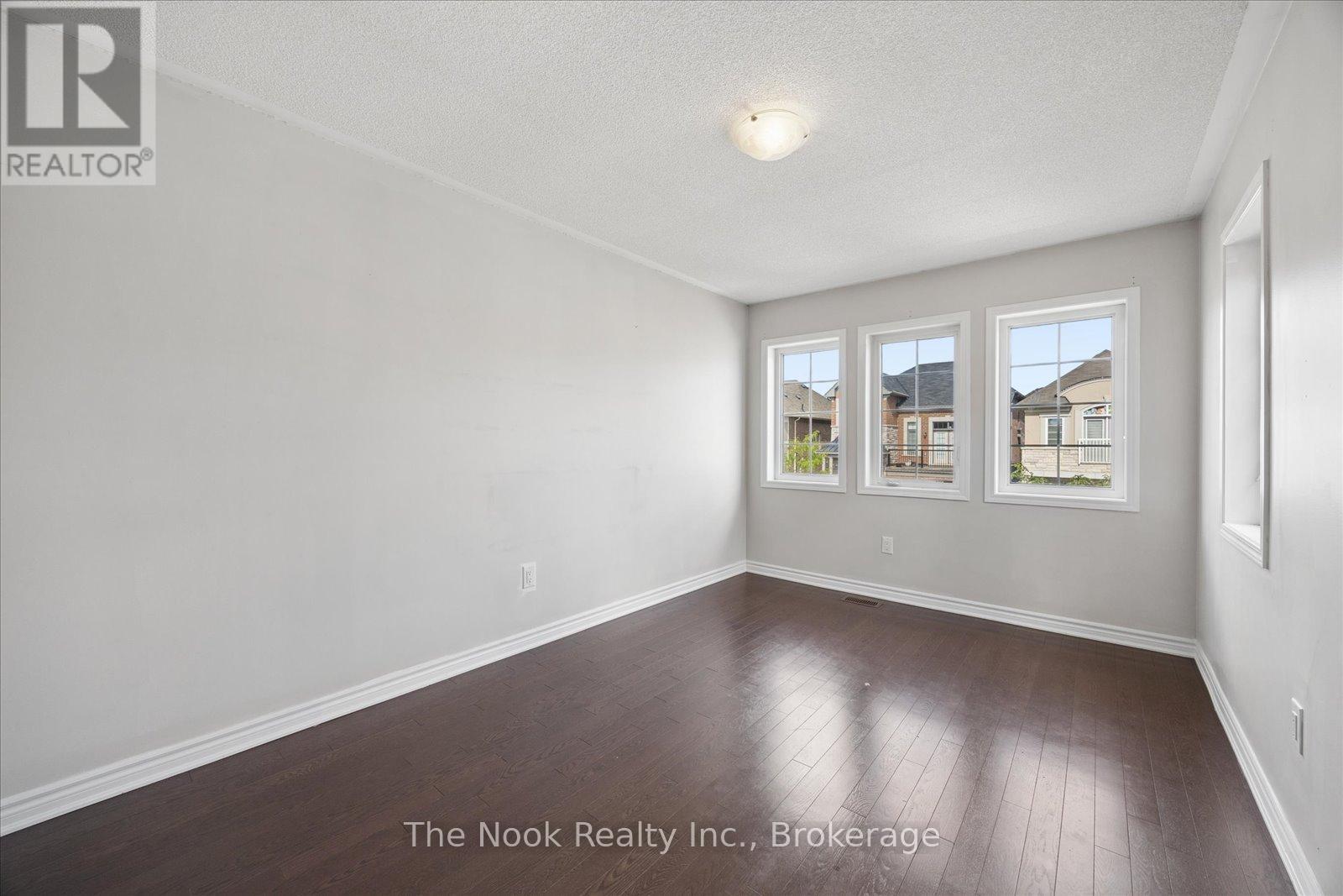 60 Westfield Drive, Whitby, Ontario  L1P 0E9 - Photo 19 - E13779512
