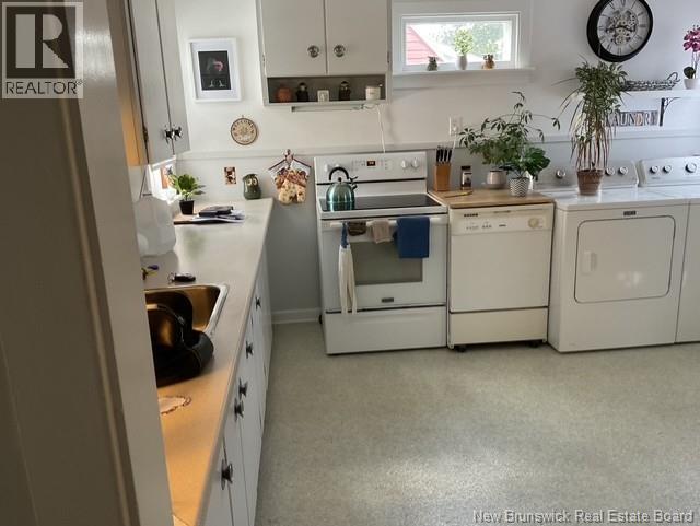 147 Saint James Street, Woodstock, New Brunswick  E7M 2T5 - Photo 3 - NB147703