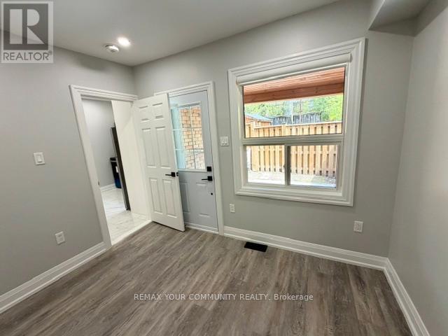 Main Level - 19 Mount Royal Avenue, Toronto, Ontario  M6H 2S2 - Photo 17 - C13109562