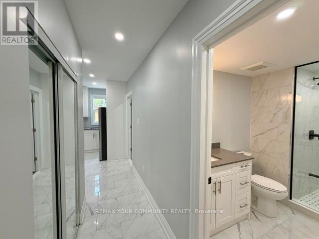 Main Level - 19 Mount Royal Avenue, Toronto, Ontario  M6H 2S2 - Photo 9 - C13109562