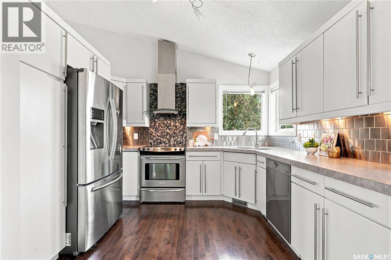 122 Lavalee Place, Saskatoon, Saskatchewan  S7J 5K7 - Photo 7 - SK048263