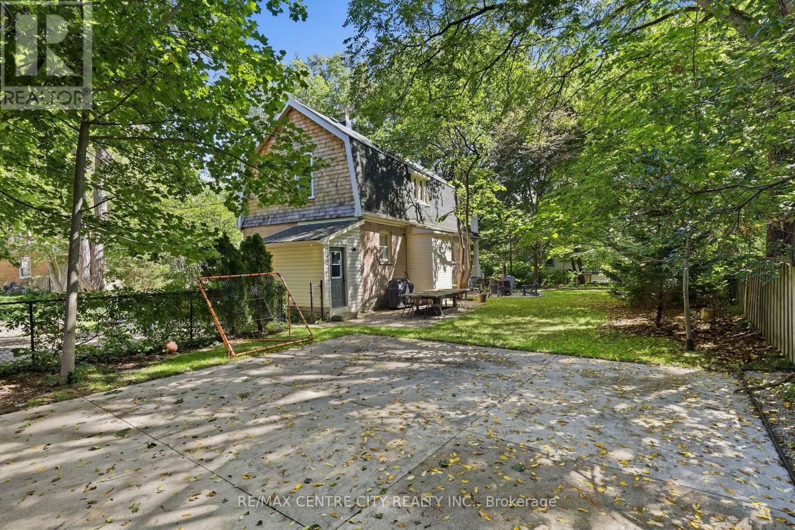 102 Walnut Street, London North, Ontario  N6H 1C4 - Photo 39 - X13783926