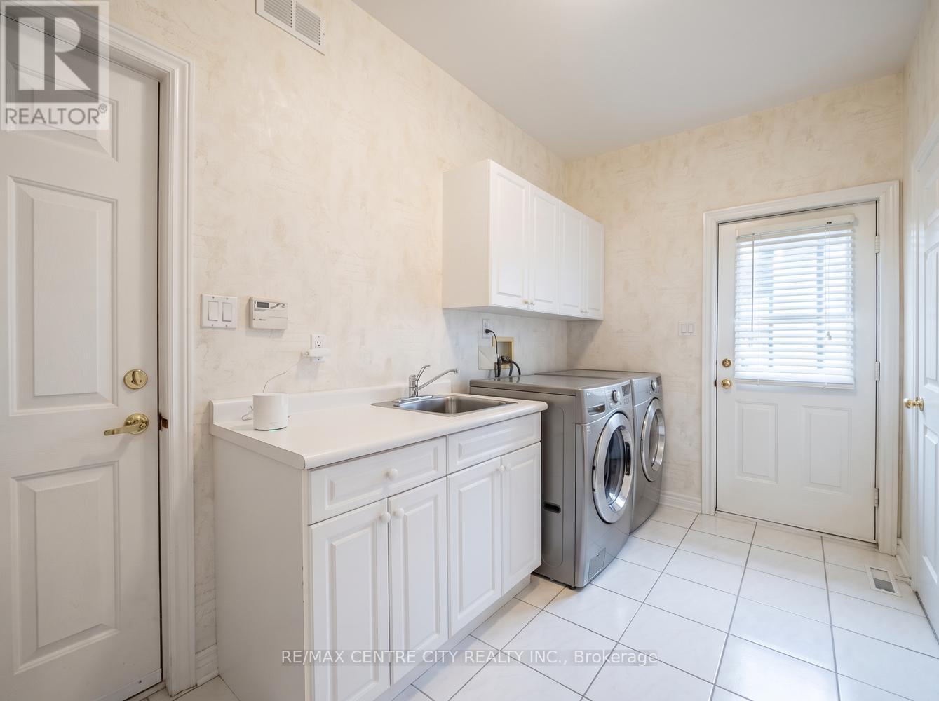 1941 Standfield Road, London North, Ontario  N6G 5G1 - Photo 20 - X13783972