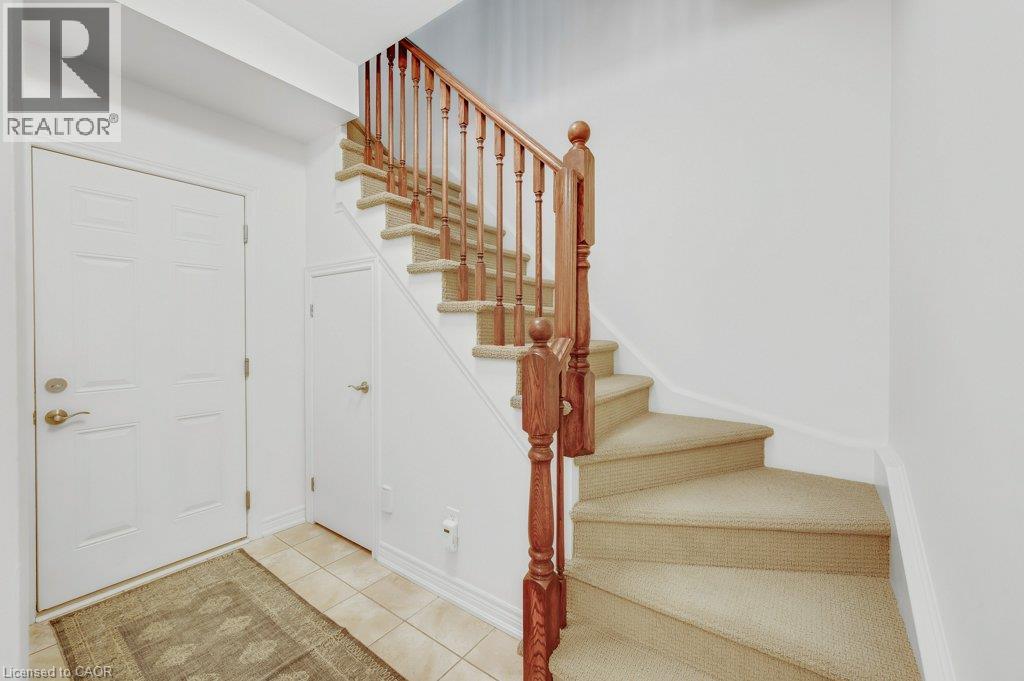 626 Hooks Common, Burlington, Ontario  L7L 0C9 - Photo 6 - 40860505