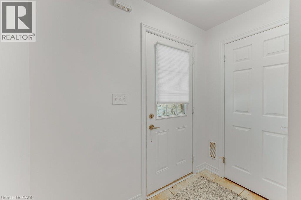 626 Hooks Common, Burlington, Ontario  L7L 0C9 - Photo 4 - 40860505
